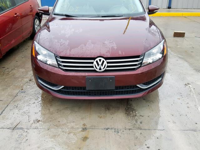 1VWAH7A30CC039119 - 2012 VOLKSWAGEN PASSAT S MAROON photo 9