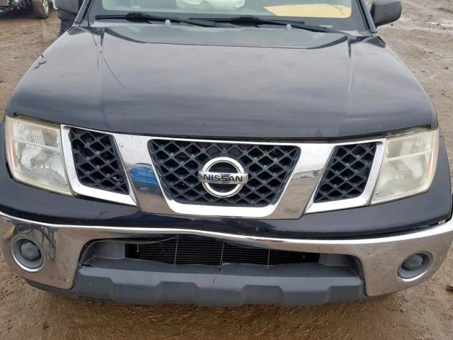 1N6AD07W77C401215 - 2007 NISSAN FRONTIER C BLACK photo 7