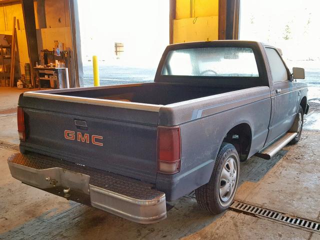 1GTBS14B1C2502769 - 1982 GMC S TRUCK S1 BLUE photo 4