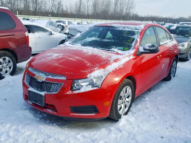 1G1PA5SG6E7231902 - 2014 CHEVROLET CRUZE LS RED photo 2