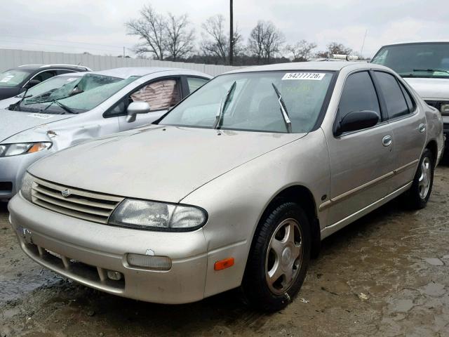 1N4BU31D1VC268468 - 1997 NISSAN ALTIMA XE SILVER photo 2