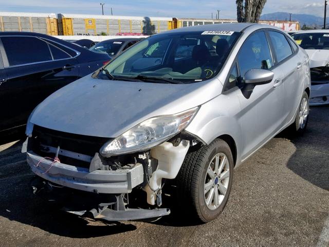 3FADP4BJXCM216035 - 2012 FORD FIESTA SE SILVER photo 2