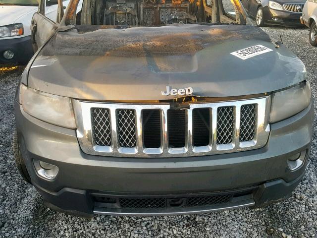 1J4RR6GT3BC633300 - 2011 JEEP GRAND CHER GRAY photo 7