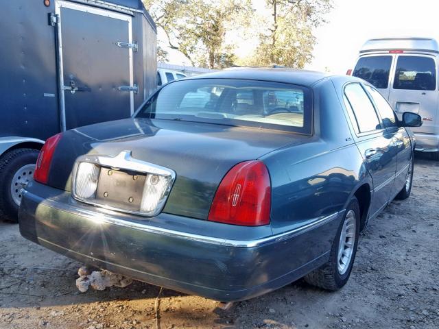 1LNFM81W8WY680106 - 1998 LINCOLN TOWN CAR E GREEN photo 4