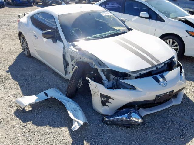 JF1ZNAA12H8707559 - 2017 TOYOTA 86 BASE WHITE photo 1