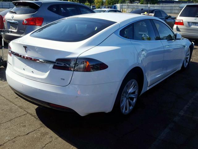 5YJSA1E13GF155036 - 2016 TESLA MODEL S WHITE photo 4