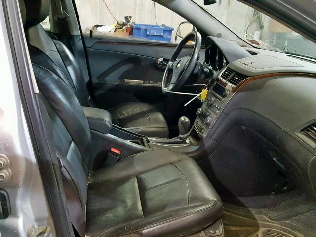 1G1ZE5E7XAF322597 - 2010 CHEVROLET MALIBU LTZ ვერცხლისფერი ფოტო 5