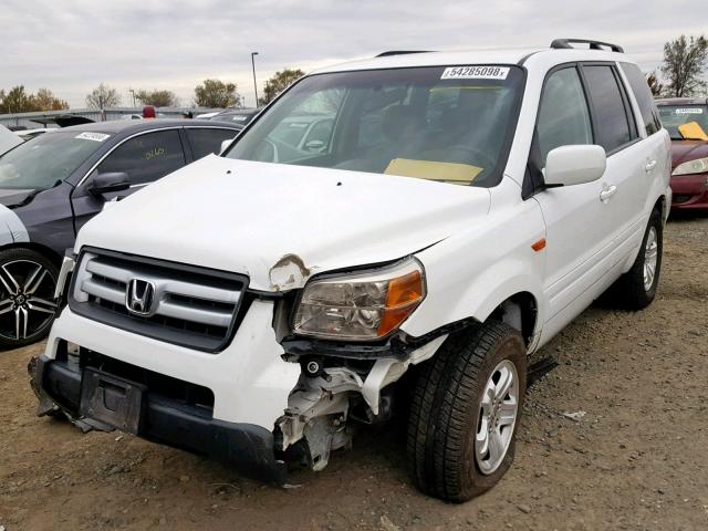 5FNYF182X8B038605 - 2008 HONDA PILOT VP WHITE photo 2