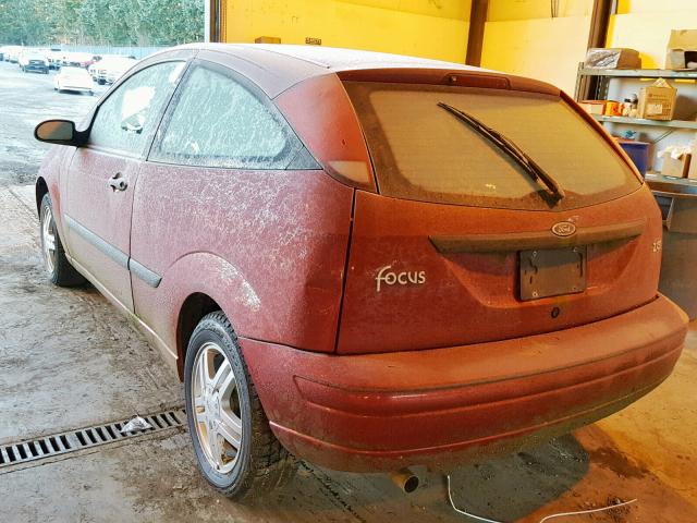 3FAFP31313R153528 - 2003 FORD FOCUS ZX3 RED photo 3