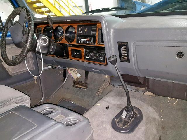 3B4GM17Y8PM161673 - 1993 DODGE RAMCHARGER BLUE photo 9
