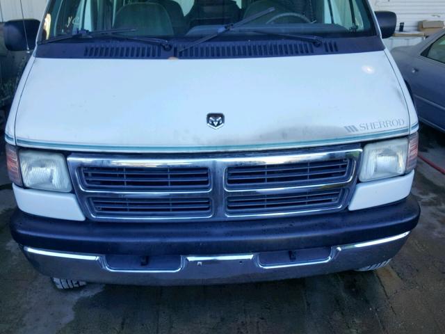 2B6HB21X2TK121088 - 1996 DODGE RAM VAN B2 WHITE photo 9