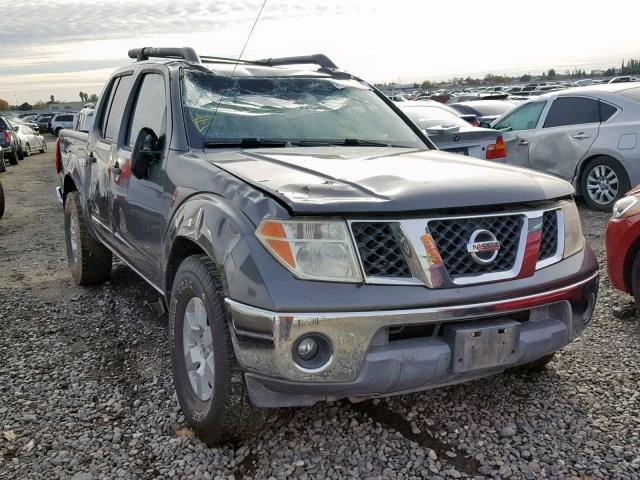 1N6AD07WX5C426624 - 2005 NISSAN FRONTIER C GRAY photo 1