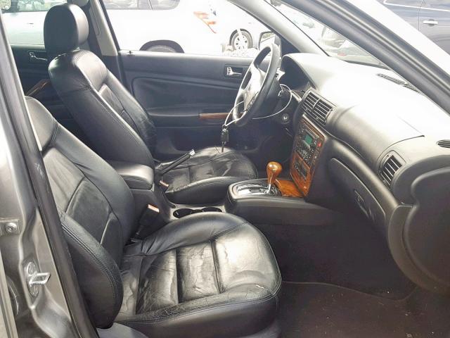 WVWRH63B62P125076 - 2002 VOLKSWAGEN PASSAT GLX 灰色 照片 5