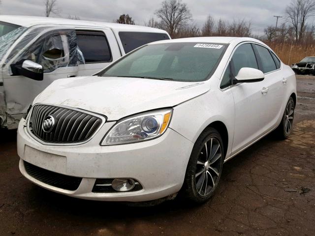 1G4PW5SK7G4185168 - 2016 BUICK VERANO SPO WHITE photo 2