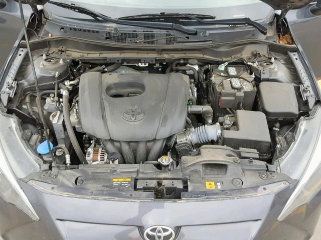 3MYDLBYV8HY186880 - 2017 TOYOTA YARIS IA GRAY photo 7