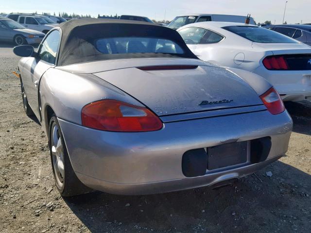 WP0CA29831U621886 - 2001 PORSCHE BOXSTER SILVER photo 3