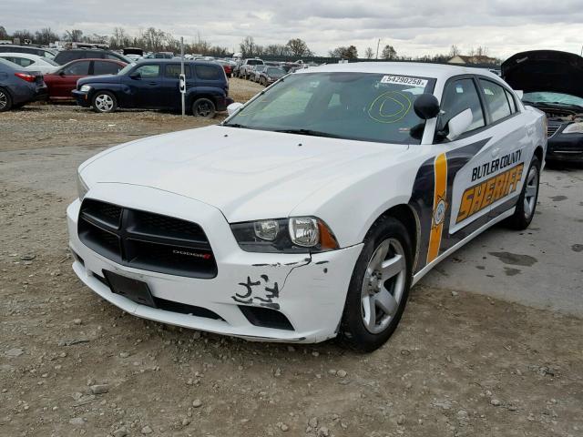 2C3CDXAT8EH261936 - 2014 DODGE CHARGER PO WHITE photo 2