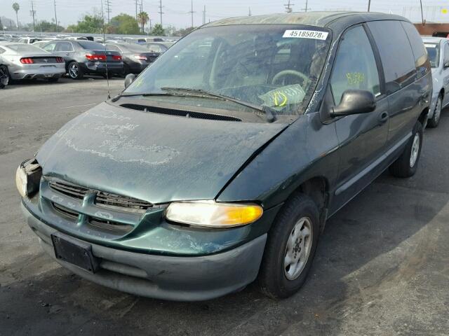 2B4GP25R8WR501629 - 1998 DODGE CARAVAN GREEN photo 2