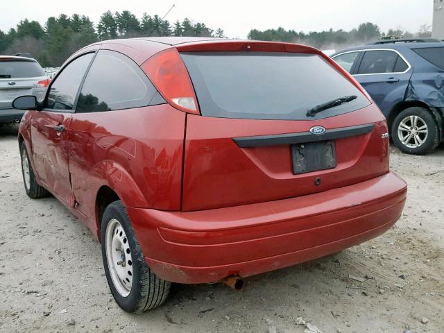 3FAFP31NX5R128387 - 2005 FORD FOCUS ZX3 RED photo 3