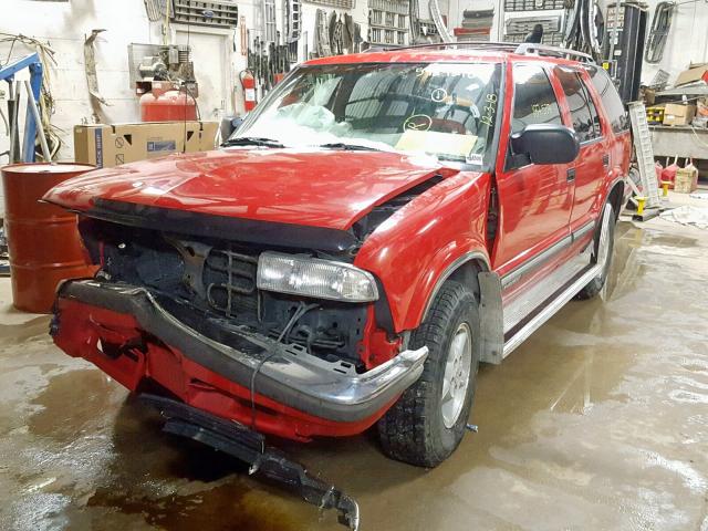 1GNDT13W0XK235132 - 1999 CHEVROLET BLAZER RED photo 2