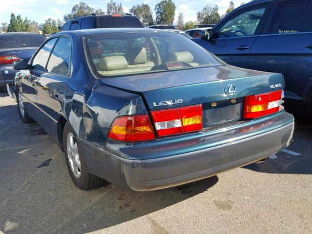 JT8BF28G7W5046617 - 1998 LEXUS ES 300 GREEN photo 3