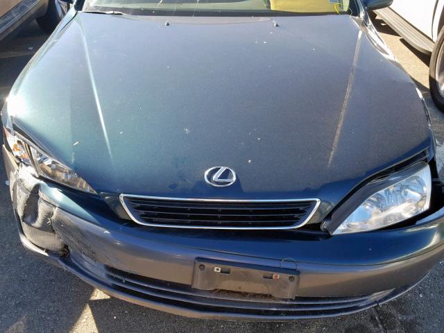 JT8BF28G7W5046617 - 1998 LEXUS ES 300 GREEN photo 7