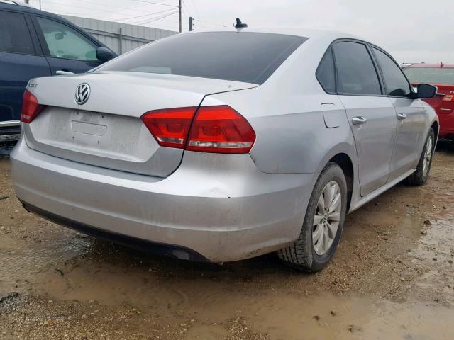 1VWAH7A36DC141879 - 2013 VOLKSWAGEN PASSAT S SILVER photo 4