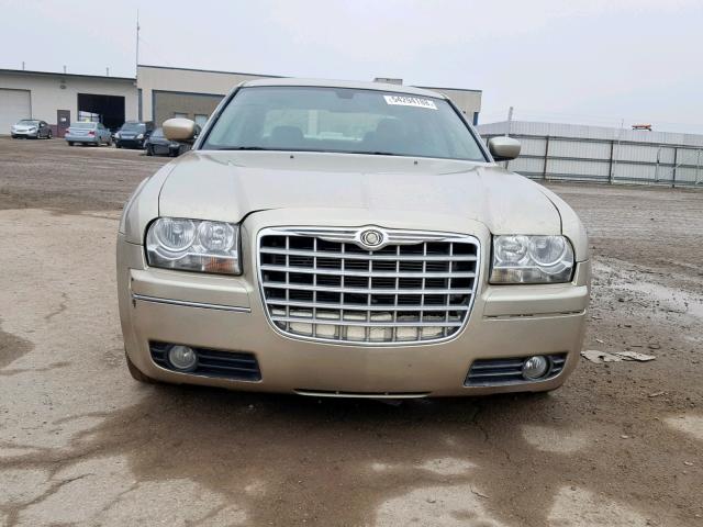 2C3KA53G36H411588 - 2006 CHRYSLER 300 TOURIN GOLD photo 10