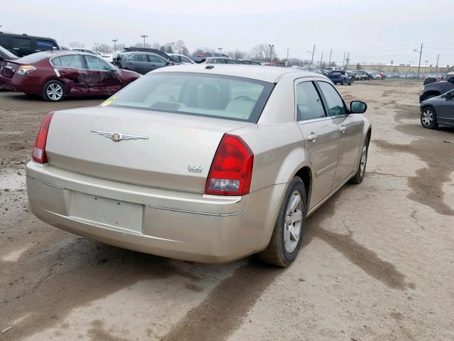 2C3KA53G36H411588 - 2006 CHRYSLER 300 TOURIN GOLD photo 4