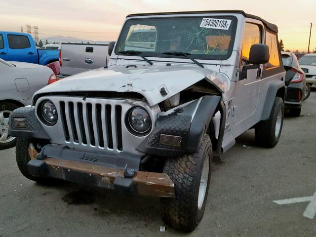 1J4FA44S95P333090 - 2005 JEEP WRANGLER / SILVER photo 2