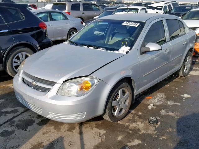 1G1AL58F087113699 - 2008 CHEVROLET COBALT LT SILVER photo 2