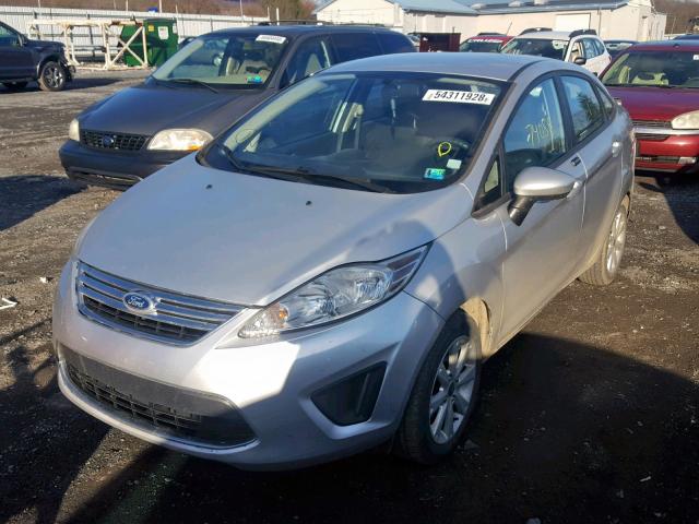 3FADP4BJ0BM131414 - 2011 FORD FIESTA SE SILVER photo 2