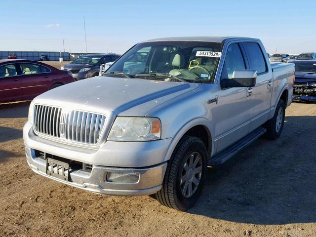 5LTPW18586FJ02555 - 2006 LINCOLN MARK LT SILVER photo 2