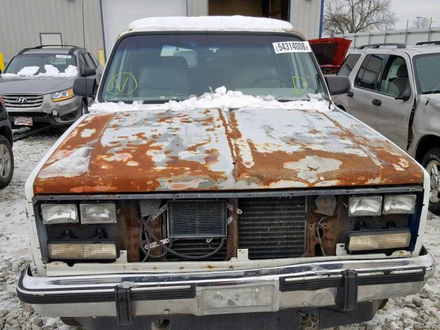 1GBEV16K4MF117612 - 1991 CHEVROLET SUBURBAN V WHITE photo 10