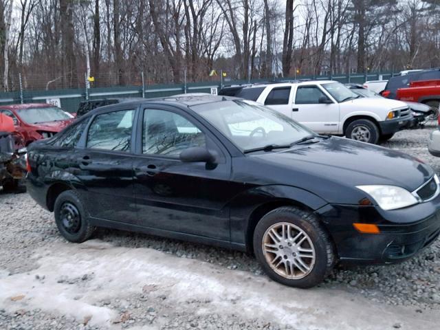 1FAHP34N87W148934 - 2007 FORD FOCUS ZX4 BLACK photo 9