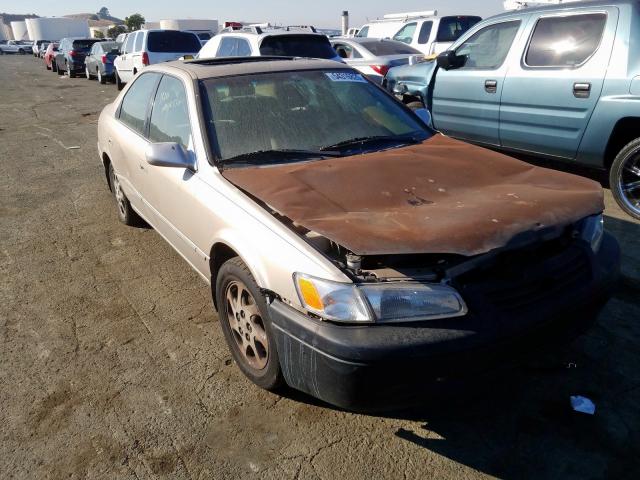 JT2BF28K3X0165231 - 1999 TOYOTA CAMRY LE BEIGE photo 1