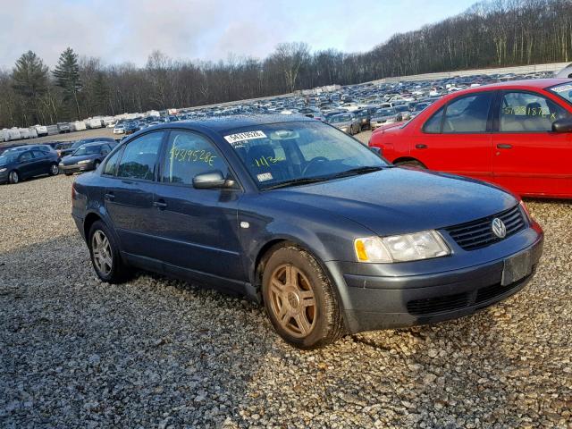 WVWBH63B01P046146 - 2001 VOLKSWAGEN PASSAT GLX 蓝色 照片 1