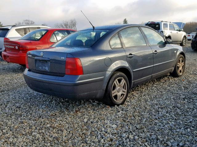 WVWBH63B01P046146 - 2001 VOLKSWAGEN PASSAT GLX 蓝色 照片 4