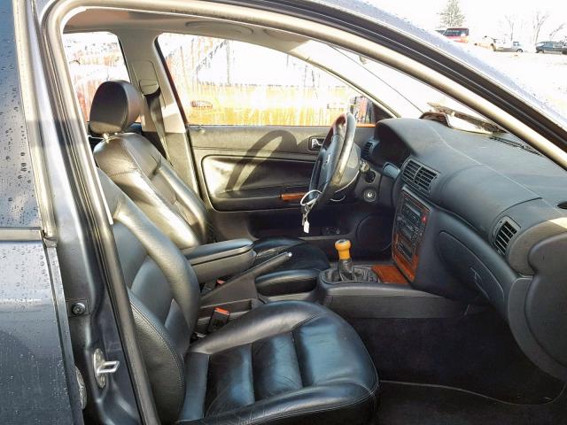 WVWBH63B01P046146 - 2001 VOLKSWAGEN PASSAT GLX 蓝色 照片 5