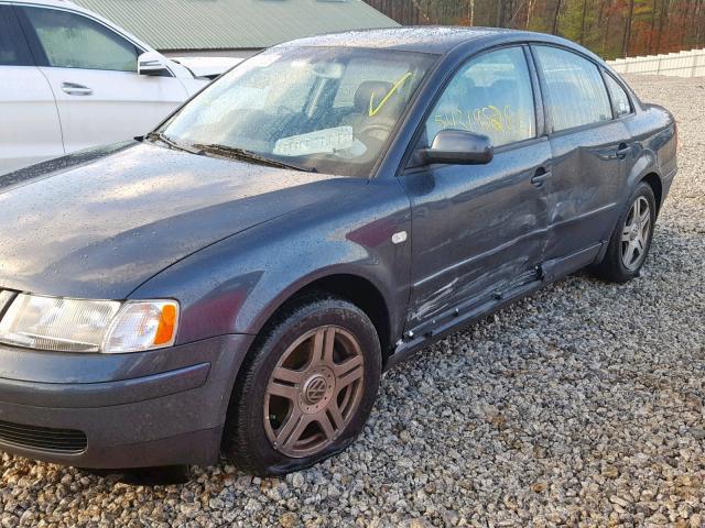 WVWBH63B01P046146 - 2001 VOLKSWAGEN PASSAT GLX 蓝色 照片 9