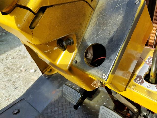 691932S13 - 1998 NISSAN FORKLIFT YELLOW photo 8