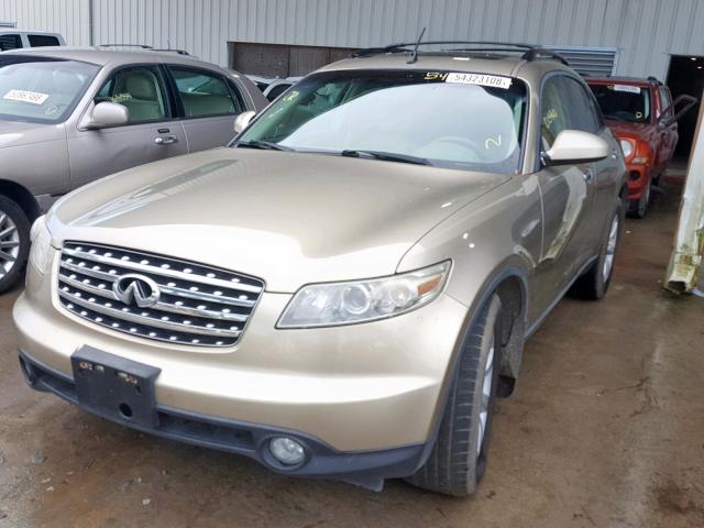 JNRAS08U73X100002 - 2003 INFINITI FX35 GOLD photo 2