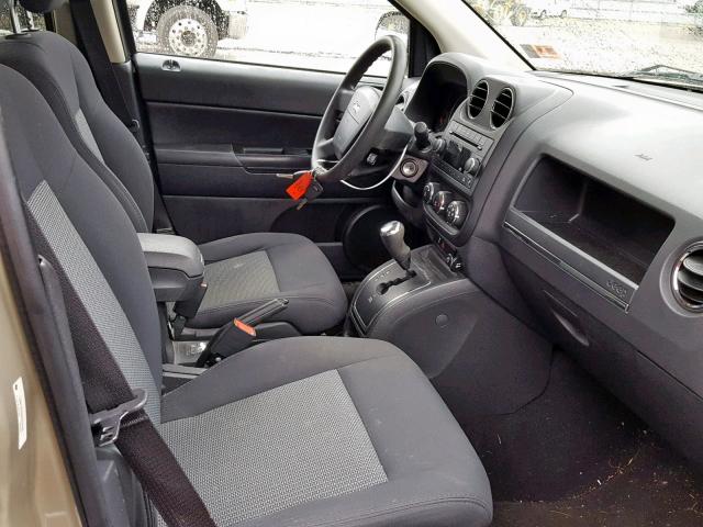 1J4NF4FB2AD557470 - 2010 JEEP COMPASS SP 金色 照片 5