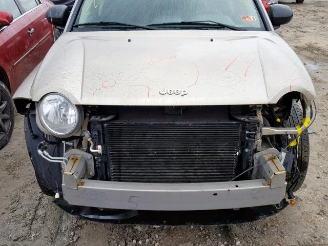 1J4NF4FB2AD557470 - 2010 JEEP COMPASS SP 金色 照片 7