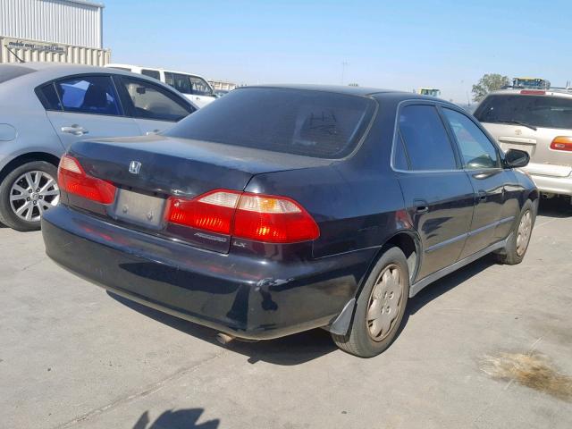 3HGCG6659YG706925 - 2000 HONDA ACCORD LX BLACK photo 4