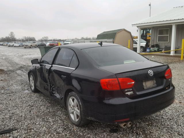 3VWLL7AJ9BM123152 - 2011 VOLKSWAGEN JETTA TDI BLACK photo 3