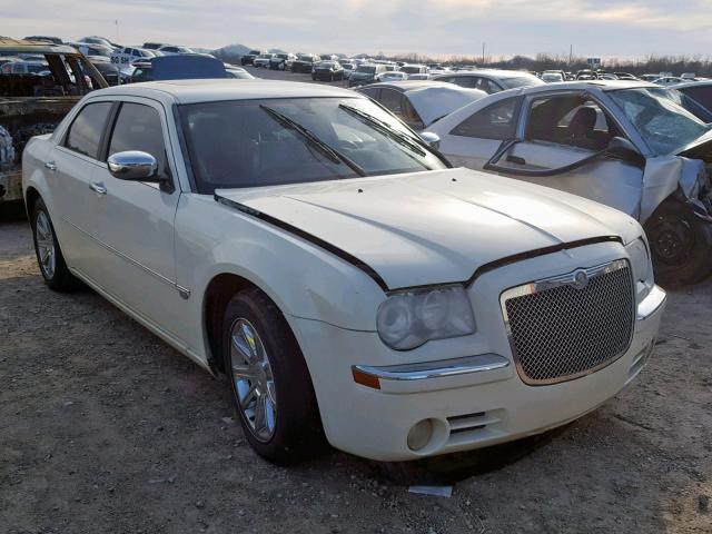 2C3JA63H15H590559 - 2005 CHRYSLER 300C CREAM photo 1