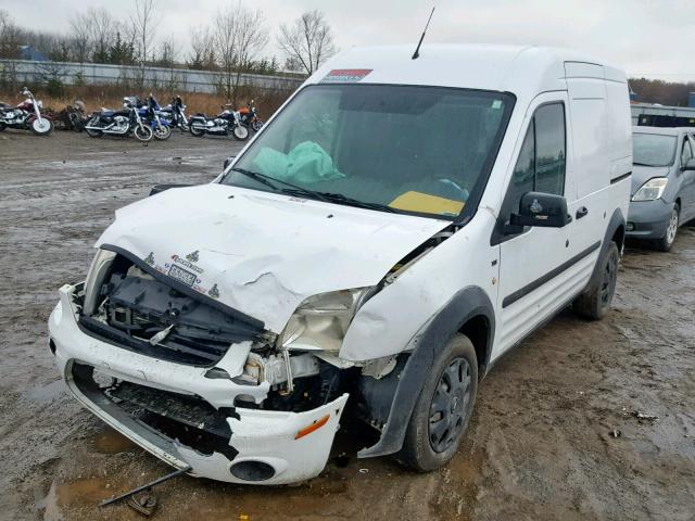 NM0LS7DN2AT009575 - 2010 FORD TRANSIT CO WHITE photo 2
