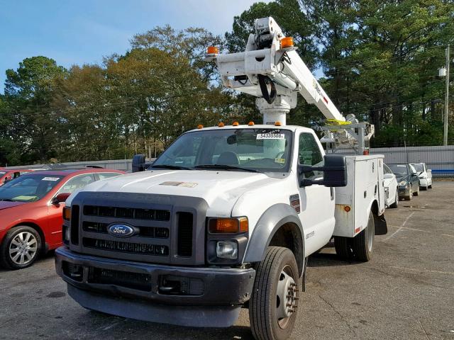 1FDAF5HR9AEB01220 - 2010 FORD F550 SUPER WHITE photo 2