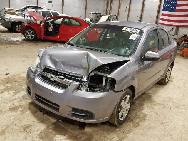 KL1TD5DE0AB046980 - 2010 CHEVROLET AVEO LS GRAY photo 2